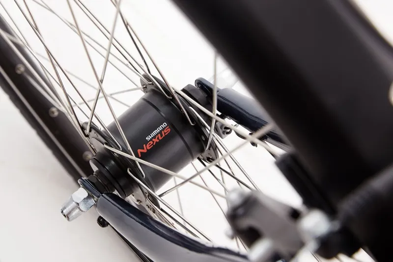 Ridgeback Avenida 7 Traditional Step-Through Bike in Dark Blue-6